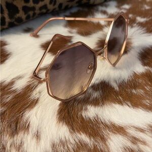 Foster Grant Octagon Sunglasses – Rose Gold Frame, Gradient Lenses